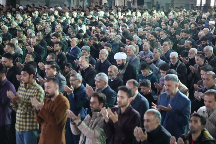 تصاویر/ اقامه نماز عید سعید فطر در مصلی امیرالمؤمنین علی(ع) سمنان