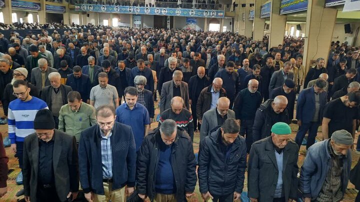 تصاویر/اقامه نماز عید فطر در خمین