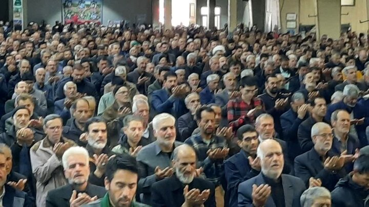 تصاویر/اقامه نماز عید فطر در خمین
