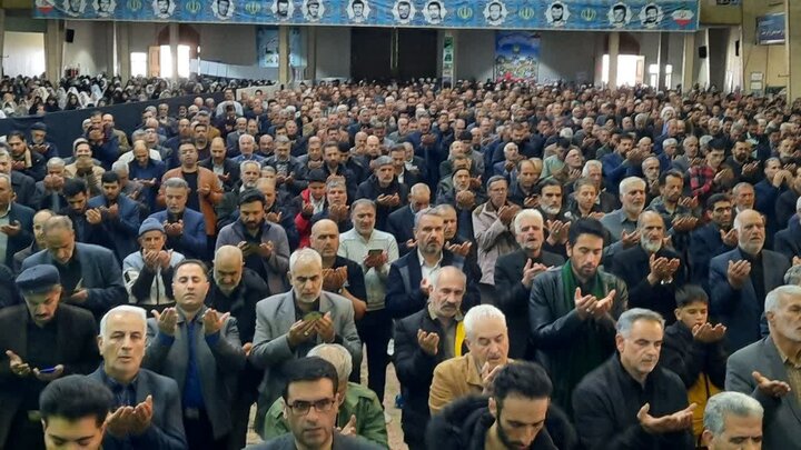 تصاویر/اقامه نماز عید فطر در خمین
