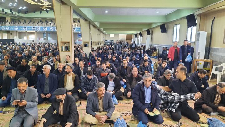 تصاویر/اقامه نماز عید فطر در خمین