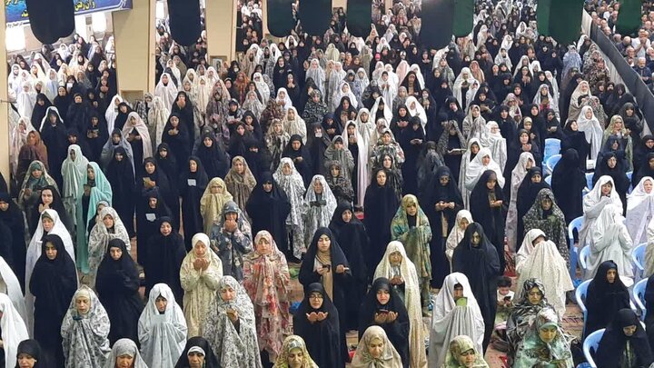 تصاویر/اقامه نماز عید فطر در خمین