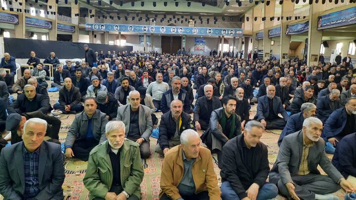 تصاویر/اقامه نماز عید فطر در خمین