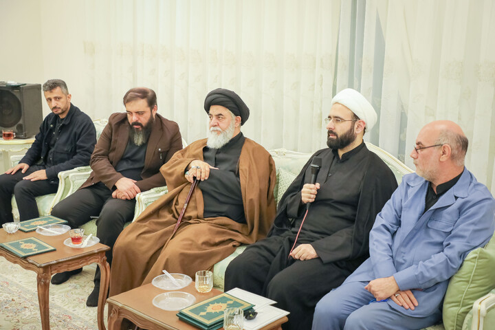 تصاویر/ تکریم و دیدار اهالی رسانه قم با خانواده شهید دکتر علی لاریجانی
