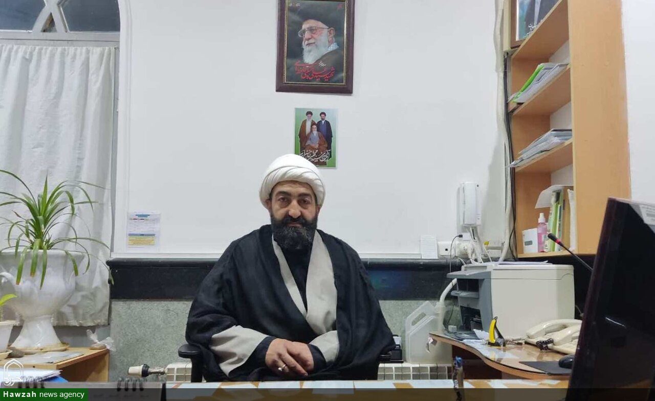 طلاب باید در خط مقدم جهاد تبیین و امیدآفرینی در جامعه حضور داشته باشند