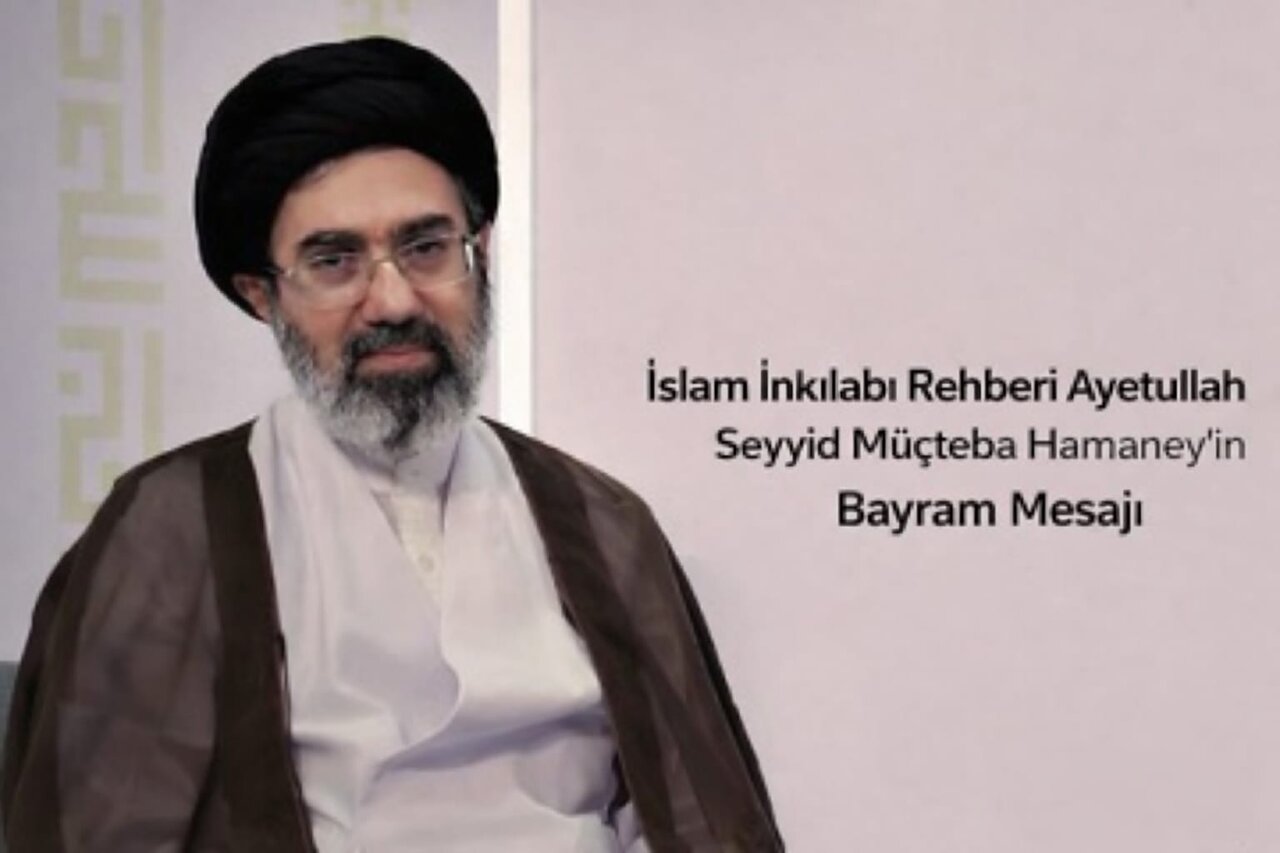 İslam İnkılabı Rehberi Ayetullah Hamaney'den Nevruz ve Ramazan Bayramı Mesajı