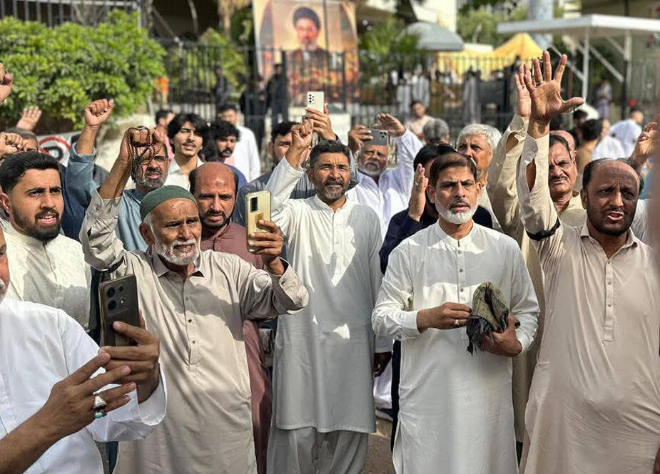 شیعیان پاکستان با رهبر انقلاب اسلامی تجدید بیعت کردند