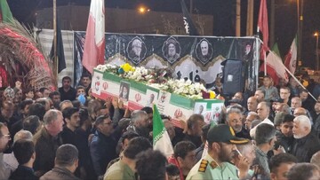 تصاویر/ استقبال و وداع با شهید جنگ رمضان در گناوه