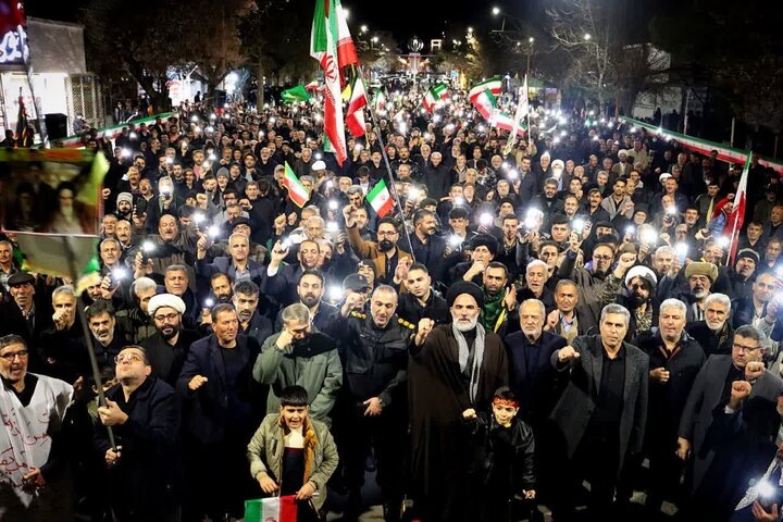 تصاویر/ بیست و یکمین شب میثاق سلماسی ها با امام شهید امت و بیعت با رهبر انقلاب اسلامی