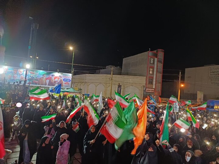 تصاویر/بیستمین و یکمین گردهمایی مردم شهرستان مامونیه در میدان امام حسین (ع)