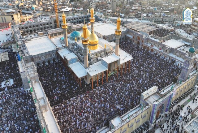 برپایی نماز عید فطر در حرم امامین کاظمین (علیهما السلام)
