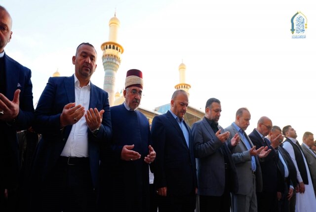 برپایی نماز عید فطر در حرم امامین کاظمین (علیهما السلام)