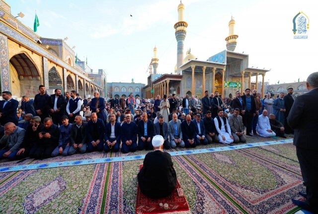 برپایی نماز عید فطر در حرم امامین کاظمین (علیهما السلام)