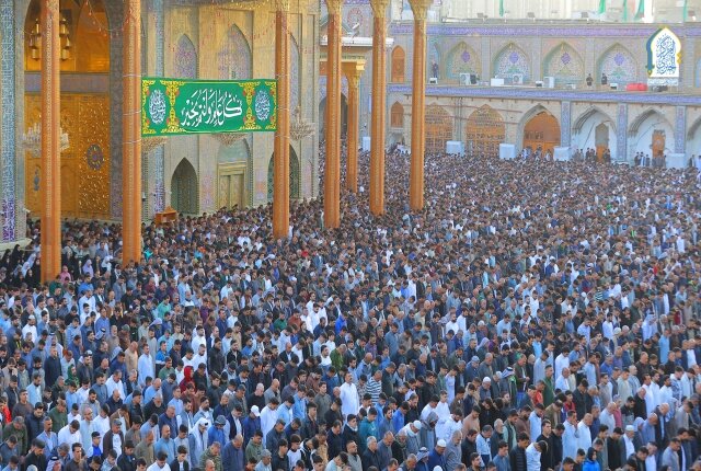 برپایی نماز عید فطر در حرم امامین کاظمین (علیهما السلام)