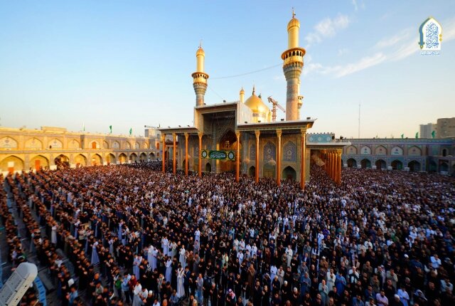 برپایی نماز عید فطر در حرم امامین کاظمین (علیهما السلام)