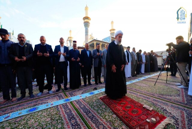 برپایی نماز عید فطر در حرم امامین کاظمین (علیهما السلام)