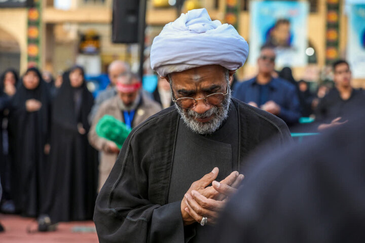 تصاویر/ پرجمعیت ترین موکب شب و روز در یزد از جنگ رمضان تا کنون