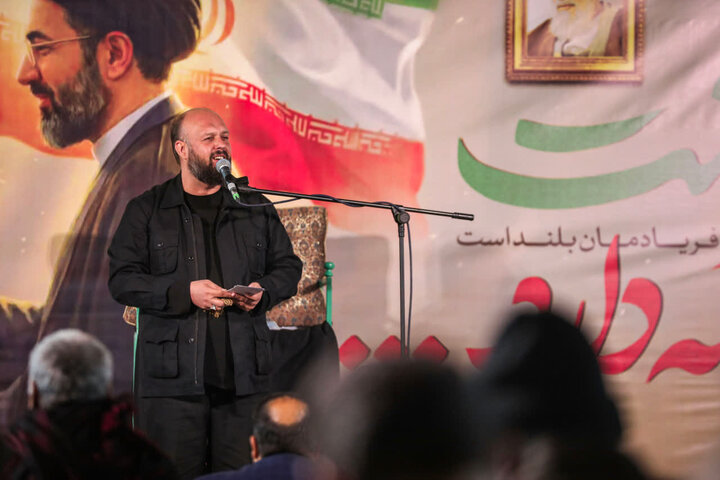 تصاویر/ پرجمعیت ترین موکب شب و روز در یزد از جنگ رمضان تا کنون