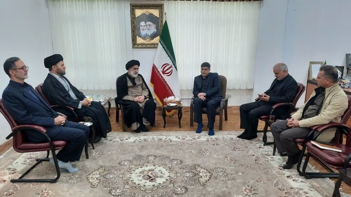 تصاویر/ دیدار نوروزی استاندار چهارمحال و بختیاری با نماینده ولی‌فقیه در استان
