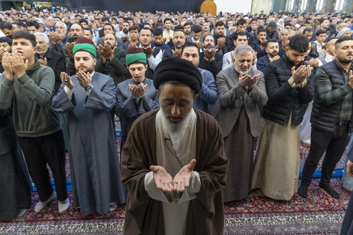 برپایی نماز عید فطر در حرم حضرت اباالفضل العباس (علیه السلام)