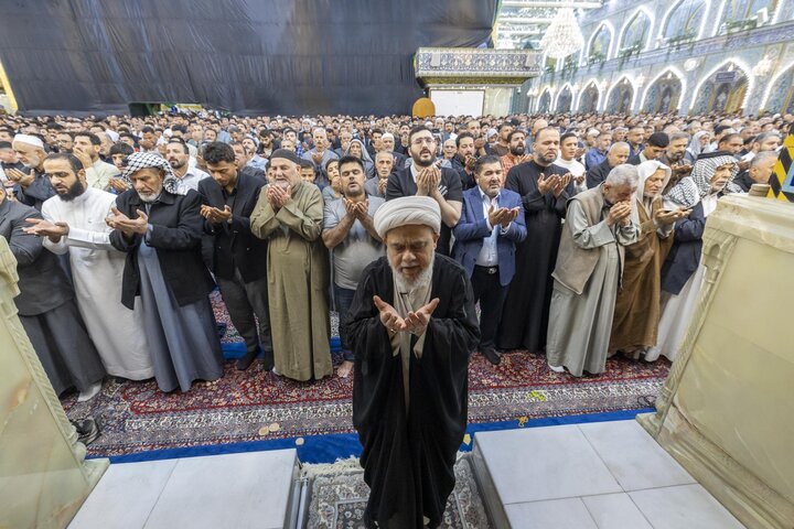 برپایی نماز عید فطر در حرم حضرت اباالفضل العباس (علیه السلام)