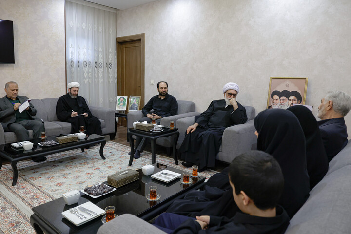 تصاویر/ دیدار تولیت آستان قدس رضوی با خانواده سرلشکر شهید محمد شیرازی