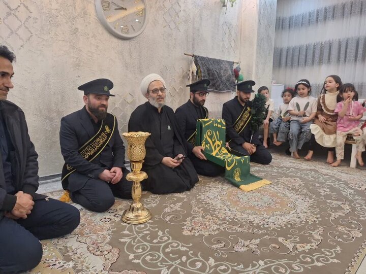 دیدار نوروزی خادمان حرم بانوی کرامت با خانواده شهدای جنگ تحمیلی رمضان
