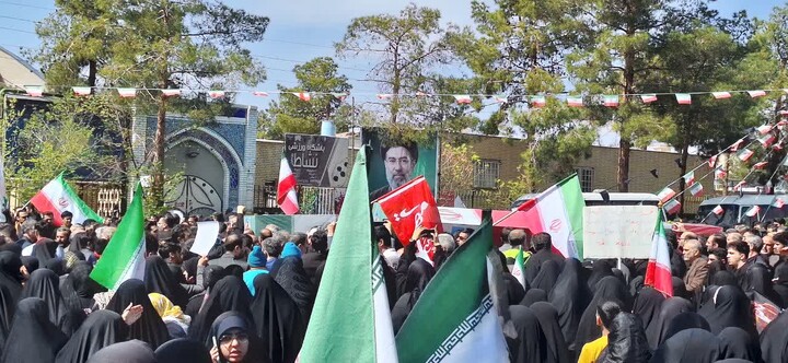 تصاویر/ تشییع پیکر پاک ۵ شهید جنگ رمضان در سمنان