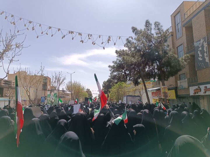 تصاویر/ تشییع پیکر پاک ۵ شهید جنگ رمضان در سمنان