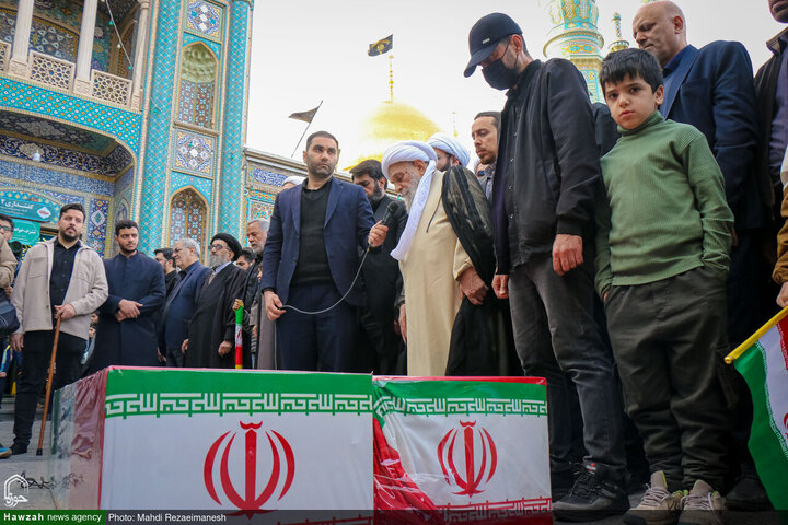 Photos/Témoignage d’unité et de douleur : Funérailles nationales du Dr. Ali Larijani et de son fils à Qom