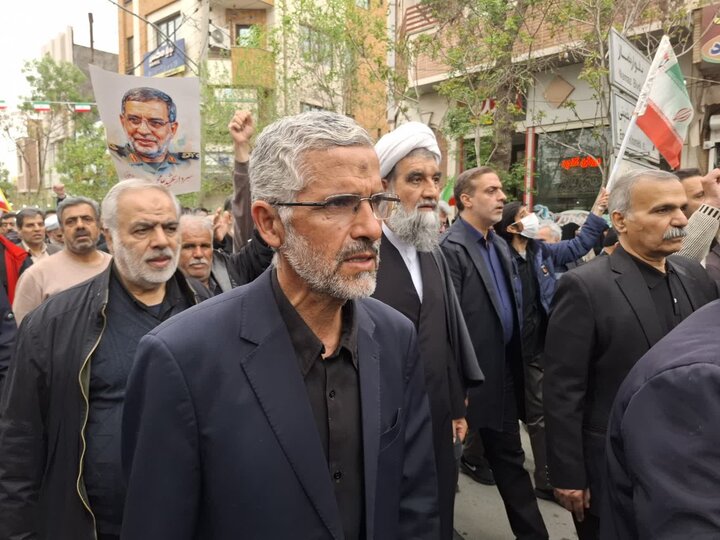 تصاویر/ مراسم تشییع با شکوه سرلشکر شهید دکتر علی‌محمد نائینی درکاشان