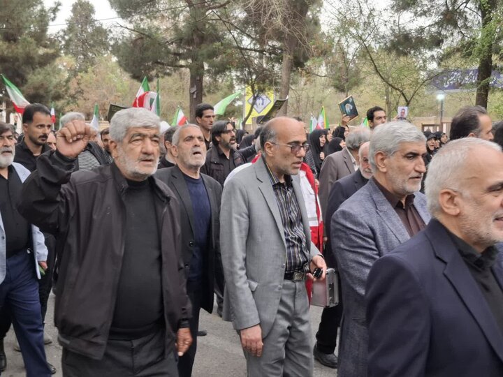 تصاویر/ مراسم تشییع با شکوه سرلشکر شهید دکتر علی‌محمد نائینی درکاشان