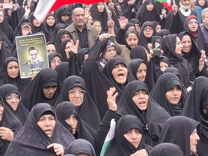 تصاویر/ مراسم تشییع با شکوه سرلشکر شهید دکتر علی‌محمد نائینی درکاشان