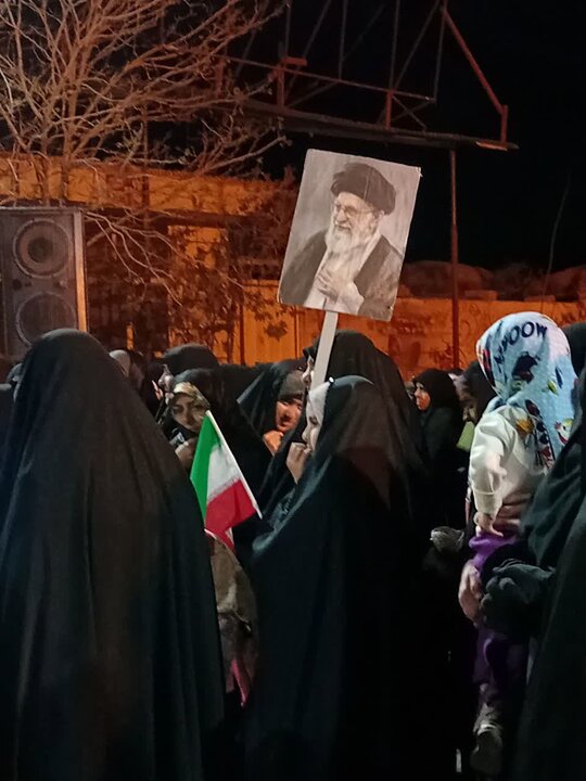 تصاویر/تجمع شبانه در شهر محی آباد