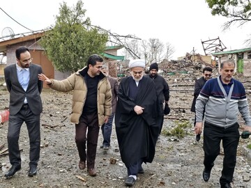 تصاویر/ بازدید نماینده ولی‌فقیه در کردستان از ساختمان تخریب شده صدا وسیمای این استان