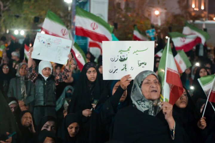 تصاویر/ تشییع شهید دیپلمات در بوشهر
