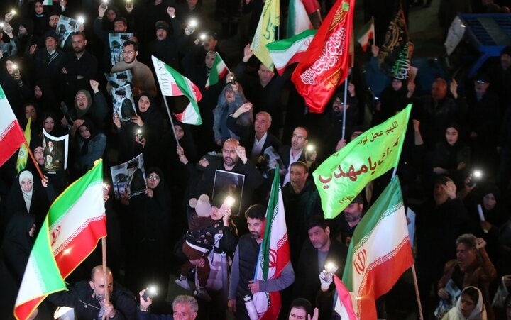 تصاویر/ اجتماع مردم پرند در حمایت از نیروهای مسلح