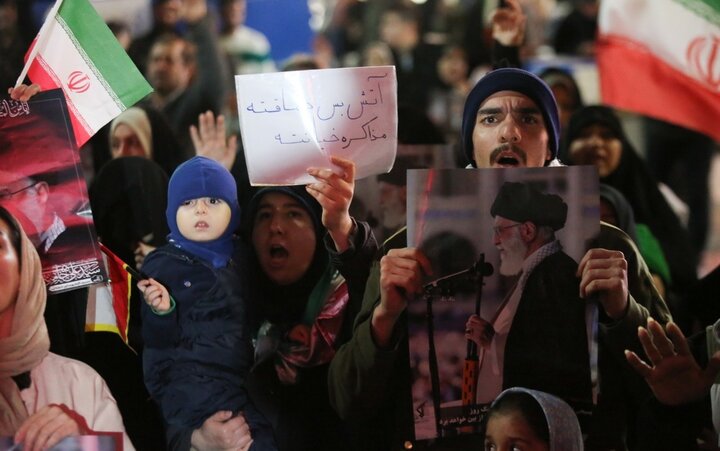تصاویر/ اجتماع مردم پرند در حمایت از نیروهای مسلح