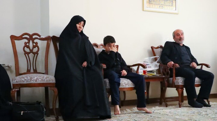 حضور سرپرست حوزه علمیه خواهران استان البرز در منزل شهید جعفری