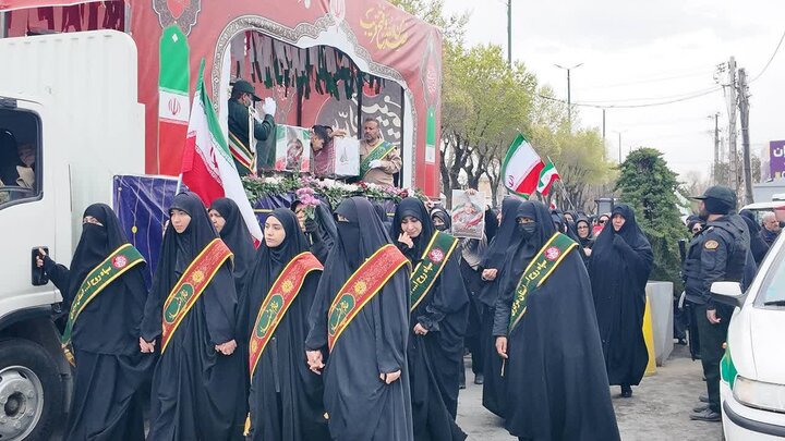 تصاویر/بدرقه جانسوز با پیکر مطهر شهدای وطن در گلزار شهدای اراک