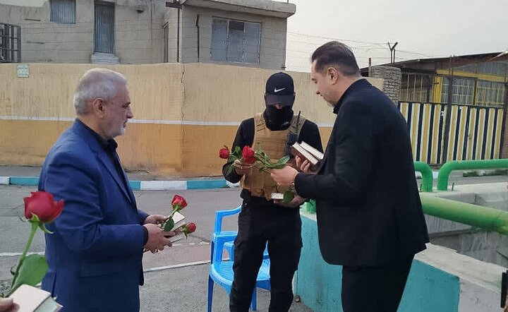 تصاویر/ قدردانی اعضای جامعه قرآنی کشور از نیروهای مدافع امنیتی
