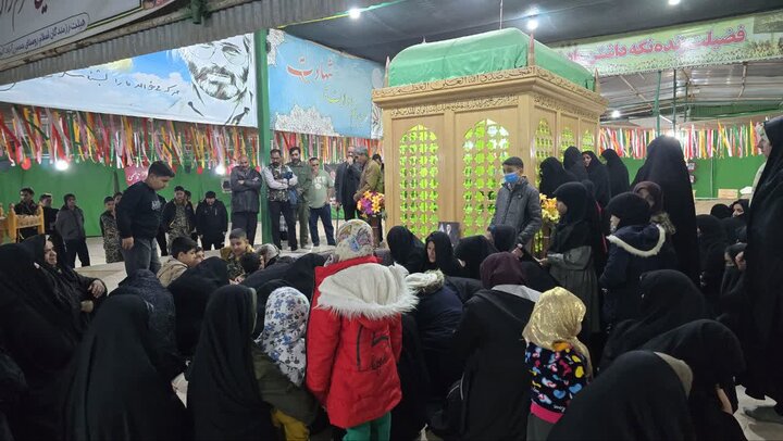 تصاویر/ وداع عاشقانه با پیکر پاک بسیجی شهید سیدحسین سیدیان