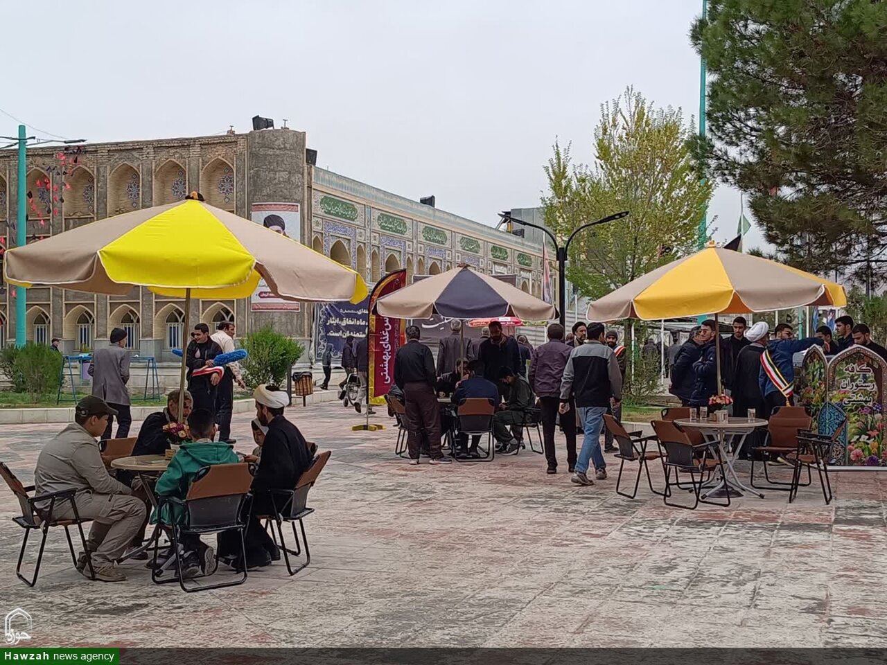 تصاویر/ کافه رستوران قرآنی در مصلای کرمان