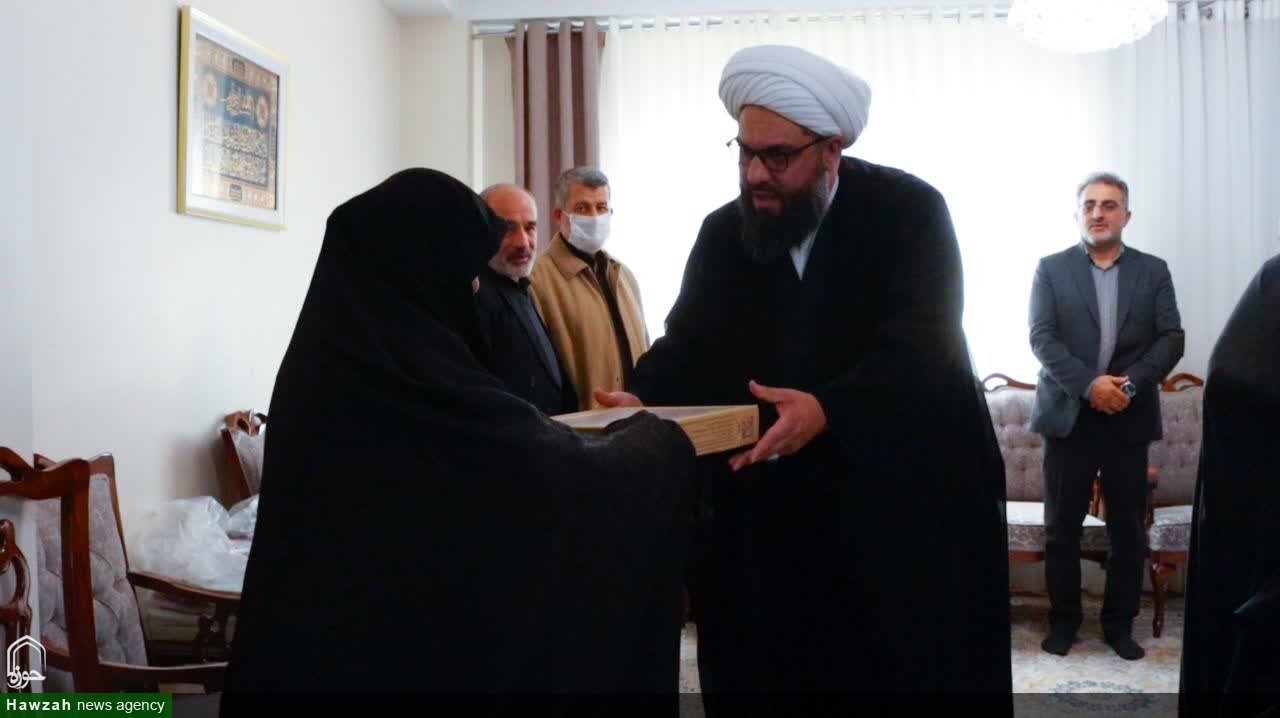 تصاویر/ حضور سرپرست حوزه علمیه خواهران استان البرز در منزل شهید جعفری