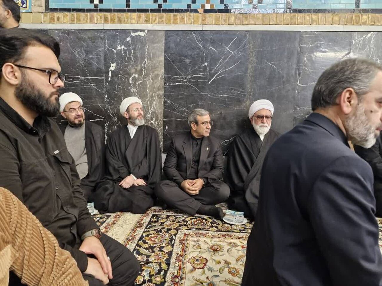 مراسم بزرگداشت شهدا در ایوان مقصوره مسجدگوهرشادحرم مطهررضوی