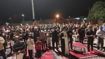 تصاویر/ میدان‌داری مردم روستای قرآنی چارک در بیست و سومین شب حمایت از نظام