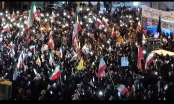 فیلم| حضور با صلابت مردم نورآباد در خیابان در وفاداری به امام شهید و بیعت با رهبرمعظم انقلاب