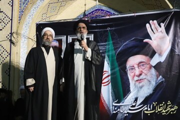 ایستادگی ملت ایران معادلات جهانی را تغییر داده است