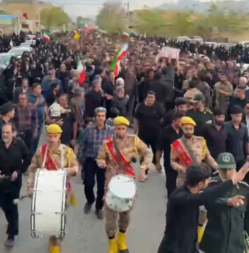 فیلم| تشییع و خاکسپاری شهید محمد دهقان دهنوی در مهریز