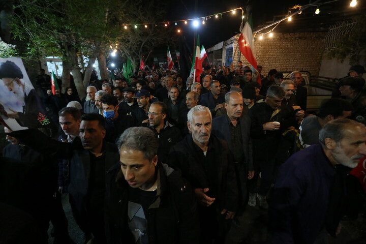 تصاویر/ وداع با پنج شهید خانواده نصرآزادانی از شهدای جنایات اخیر آمریکایی صهیونی در اصفهان